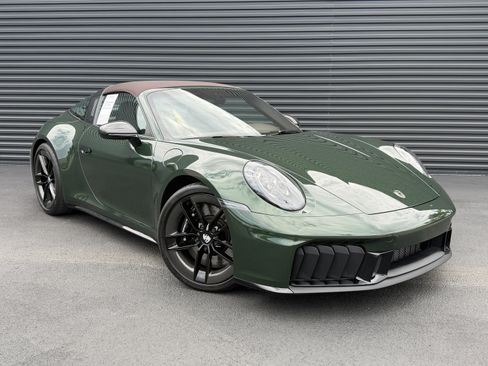 Certified 2026 Porsche 911 Targa 4 GTS AWD/4WD image 7