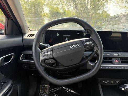 Used 2025 Kia K4 FWD image 27