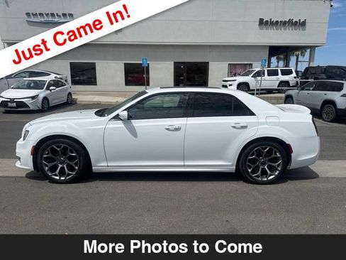 Used 2018 Chrysler 300 S w/ S Model Appearance Package RWD image 2