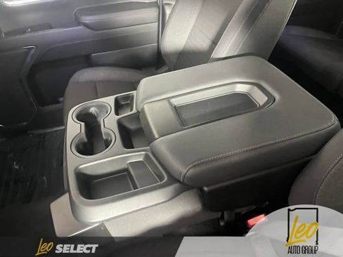 Used 2024 Chevrolet Silverado 1500 LT AWD/4WD image 21