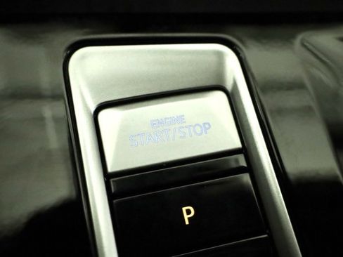 New 2026 Volkswagen Atlas SE image 24