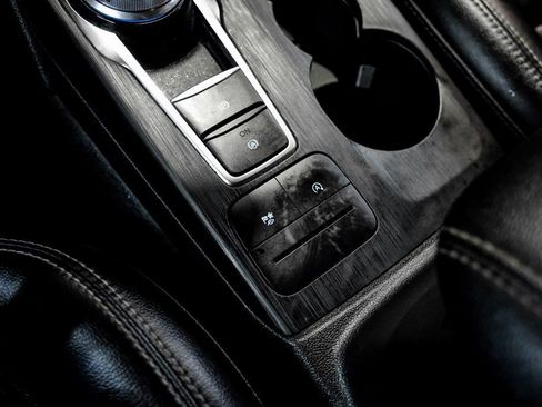 Used 2020 Ford Escape SEL image 25