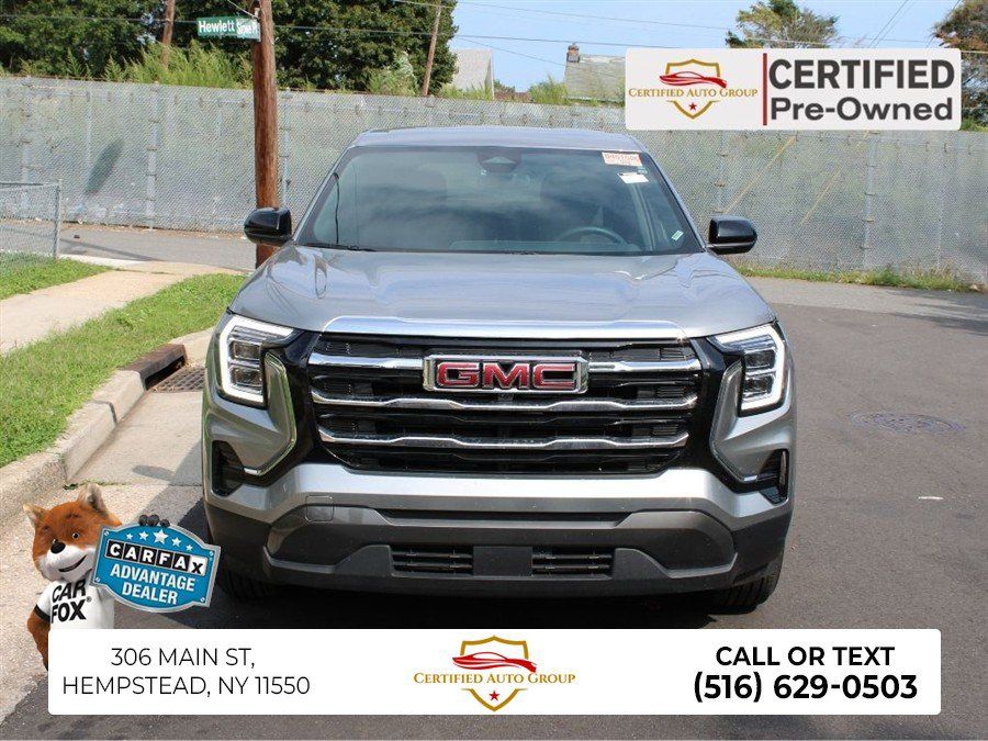 Used 2026 GMC Terrain Elevation FWD image 1
