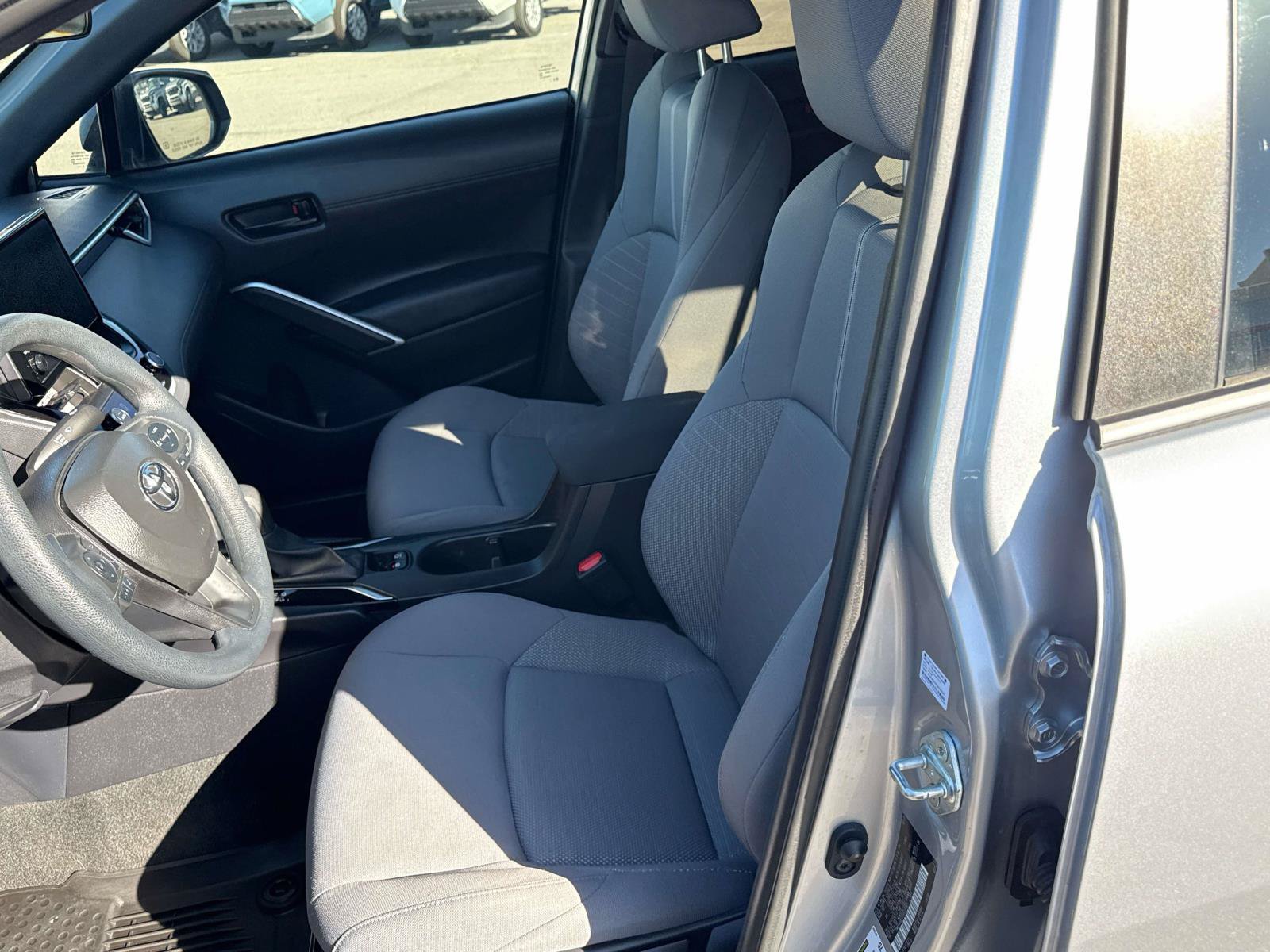 Used 2025 Toyota Corolla Cross AWD Hybrid image 11