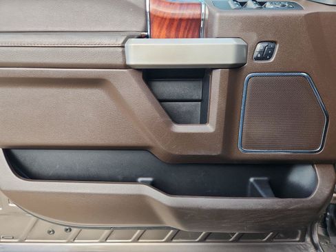 Used 2018 Ford F150 King Ranch w/ Equipment Group 601A Luxury AWD/4WD image 23