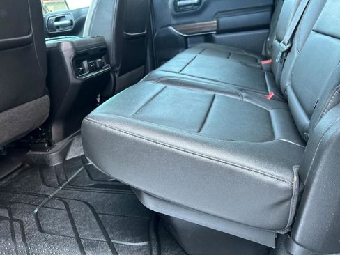 Used 2019 Chevrolet Silverado 1500 LT Trail Boss image 7