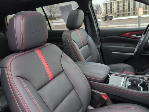 Used 2024 Chevrolet Traverse RS w/ LPO, Floor Liner Package image 35