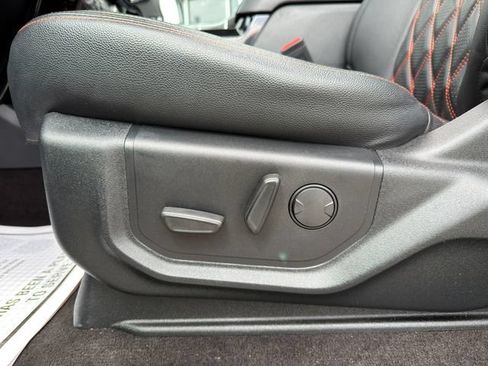 Used 2019 Ford F150 Lariat w/ Equipment Group 502A Luxury AWD/4WD image 25