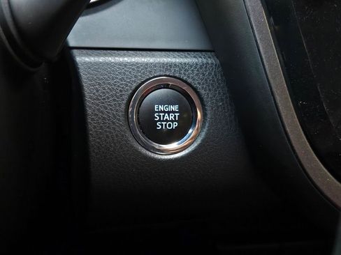 Used 2019 Toyota Camry XSE FWD image 22