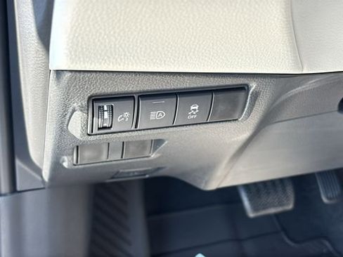 New 2026 Toyota Corolla Cross L image 13