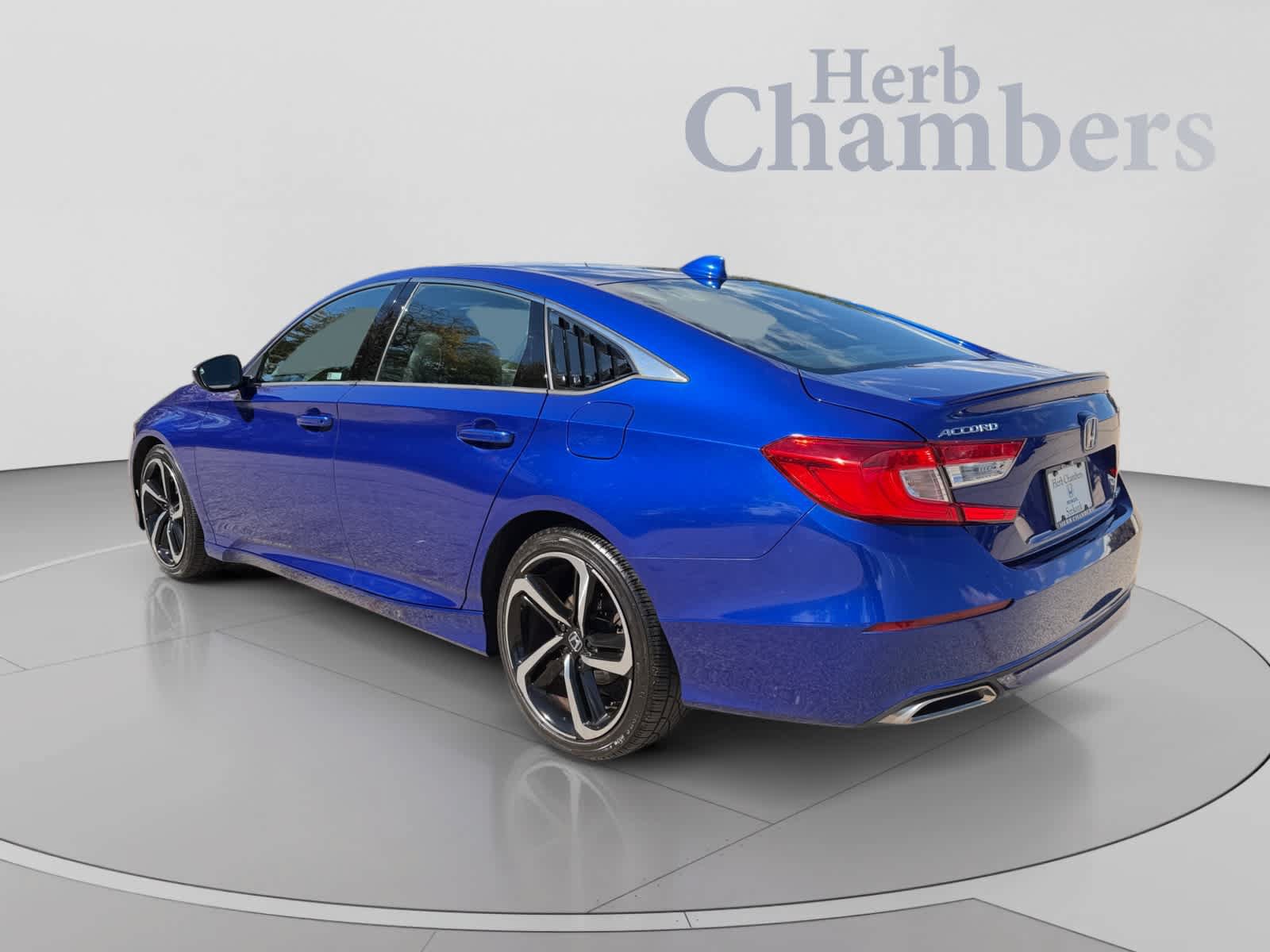 Used 2020 Honda Accord Sport image 3