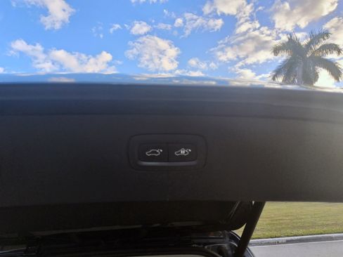 Used 2016 Volvo XC90 T6 Momentum image 53