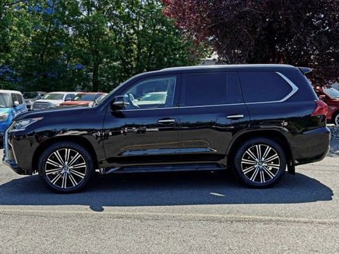 Used 2018 Lexus LX 570 4WD image 5