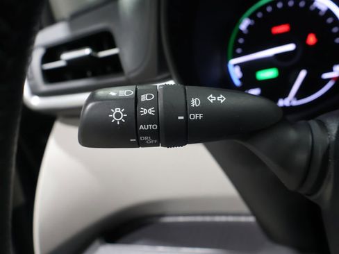 Used 2024 Toyota Sienna XLE image 33