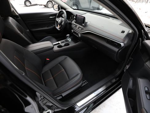 Used 2019 Nissan Altima 2.0 SR image 10