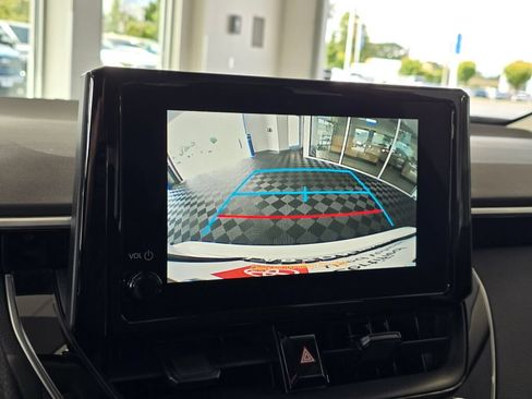 Used 2026 Toyota Corolla LE FWD image 30