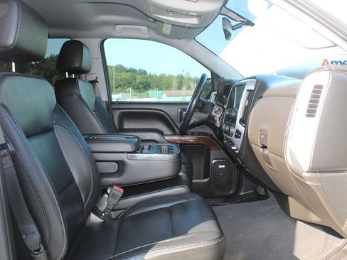 Used 2018 GMC Sierra 1500 SLT w/ SLT Premium Package image 18