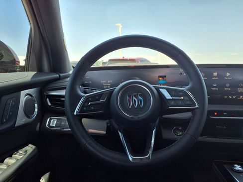 Used 2025 Buick Enclave Avenir w/ Trailering Package, 5000 lbs. FWD image 17