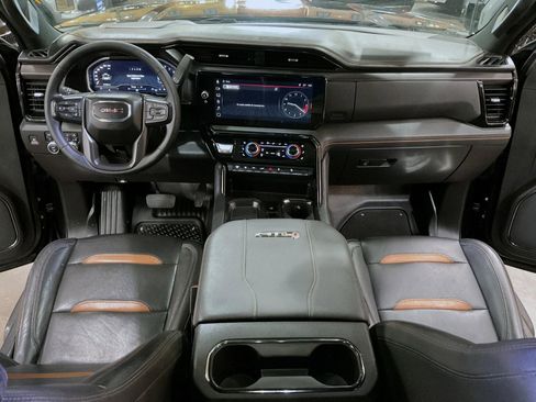 Used 2024 GMC Sierra 2500 AT4 w/ Technology Package image 12