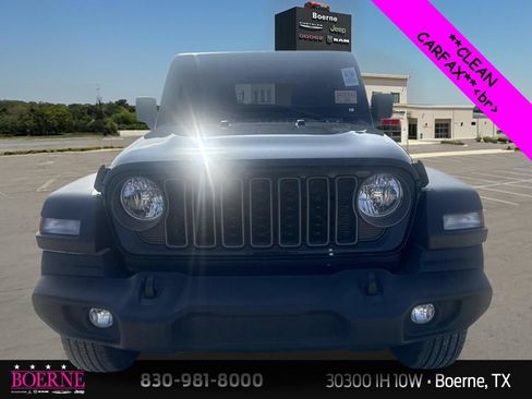 Used 2025 Jeep Wrangler Sport AWD/4WD image 5