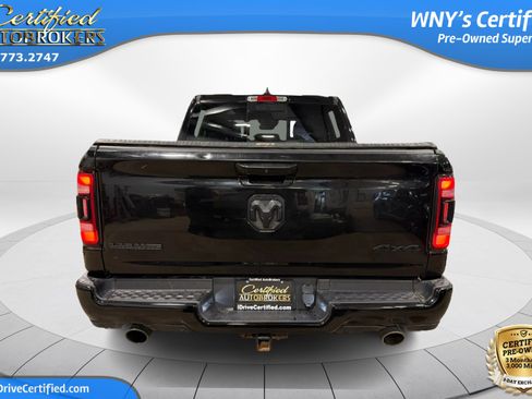 Used 2022 RAM 1500 Laramie w/ Night Edition AWD/4WD image 7