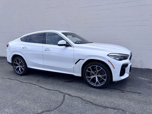 Used 2022 BMW X6 xDrive40i image 4