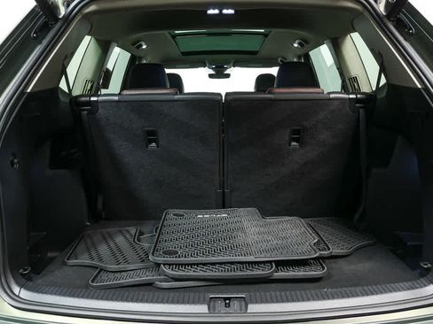 Certified 2025 Volkswagen Atlas Peak Edition SE image 27