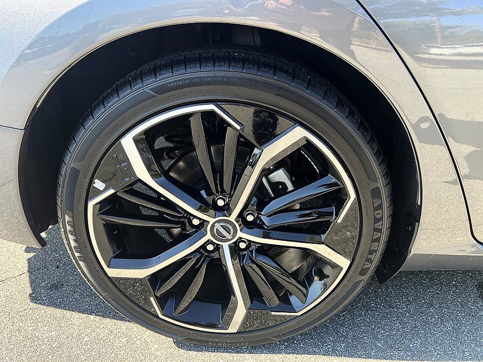 Certified 2024 Nissan Altima 2.5 SR FWD image 11