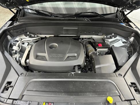 Used 2020 Volvo XC90 T6 Momentum AWD/4WD image 29