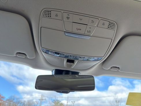 Used 2021 Mercedes-Benz GLC 300 4MATIC image 48