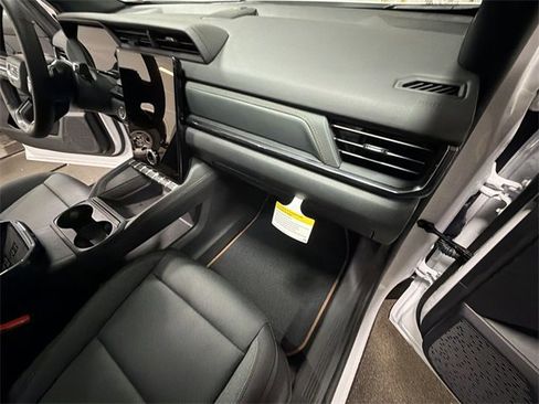 New 2026 GMC Terrain AT4 w/ Convenience Package III image 61