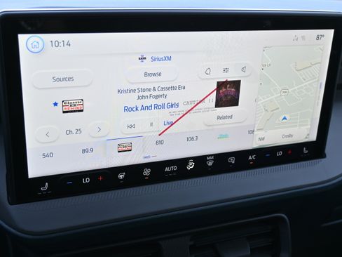 New 2025 Ford Maverick Lariat w/ Black Appearance Package image 22