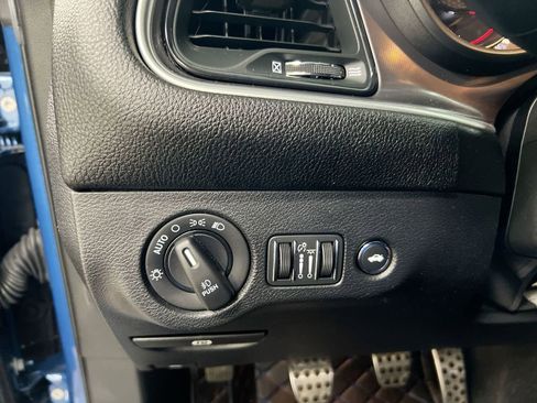 Used 2022 Dodge Challenger R/T Scat Pack image 18