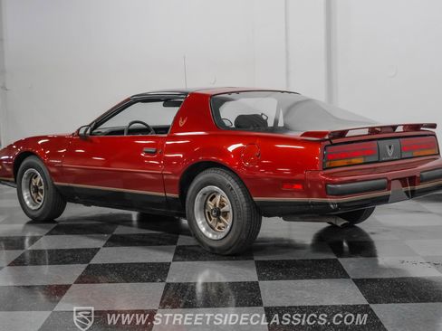 Used 1987 Pontiac Firebird Coupe image 7
