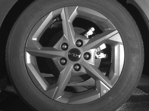 Used 2024 Ford Explorer Limited RWD image 14