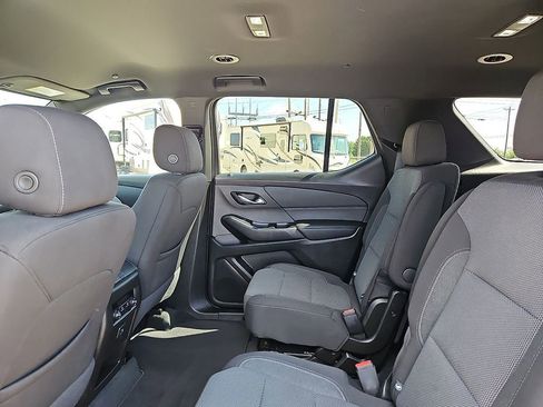 Used 2023 Chevrolet Traverse LT w/ Midnight/Sport Edition AWD/4WD image 19