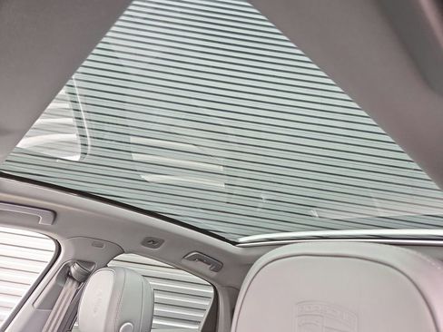 Certified 2026 Porsche Cayenne Coupe image 15