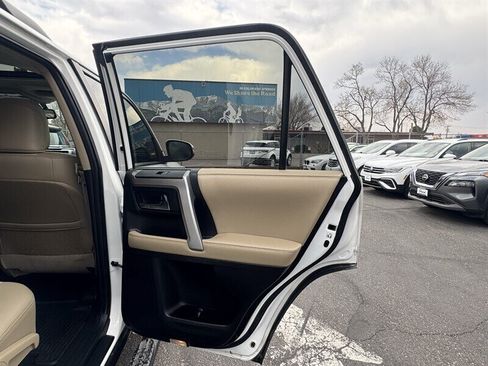 Used 2019 Toyota 4Runner SR5 Premium AWD/4WD image 27