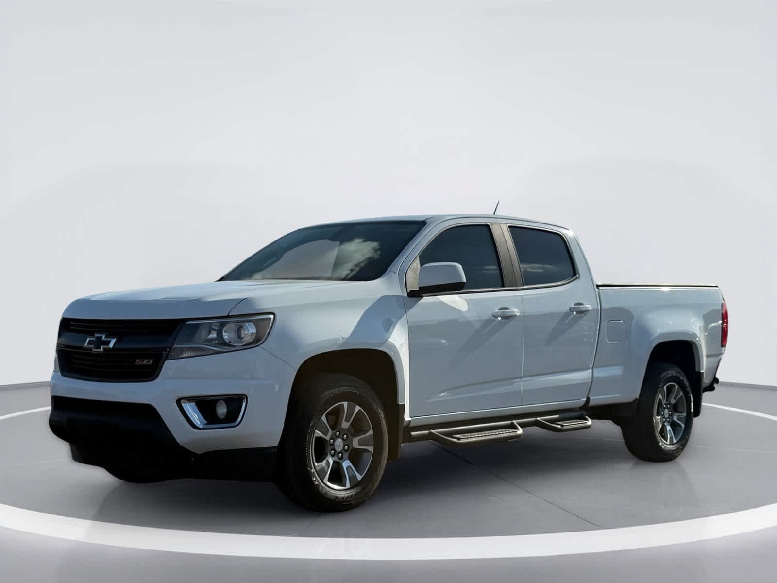 Used 2018 Chevrolet Colorado Z71 RWD image 2