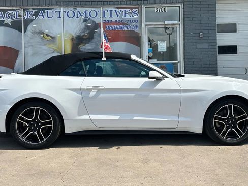 Used 2018 Ford Mustang Premium image 2