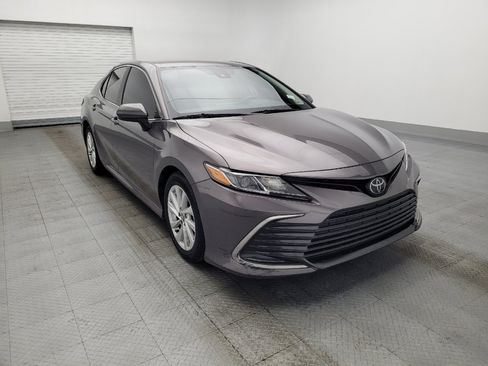 Used 2022 Toyota Camry LE FWD image 13