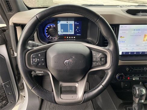 Used 2022 Ford Bronco Wildtrak image 40