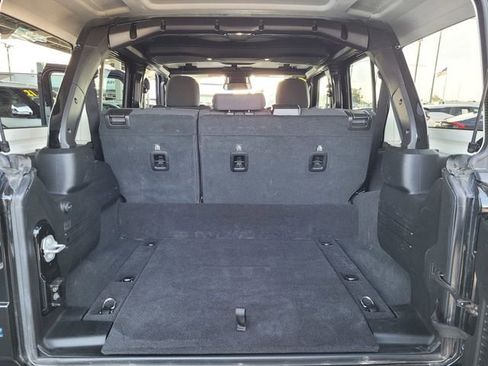 Certified 2025 Jeep Wrangler Unlimited Rubicon 4xe AWD/4WD image 19