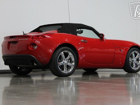 Used 2008 Pontiac Solstice GXP w/ Premium Package image 21