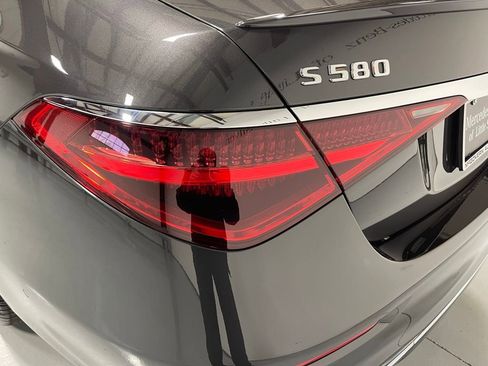Used 2026 Mercedes-Benz S 580 4MATIC Sedan image 13