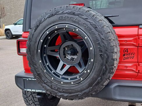 Used 2021 Jeep Wrangler Sport image 8