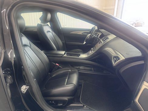 Used 2017 Lincoln MKZ Premiere FWD image 10