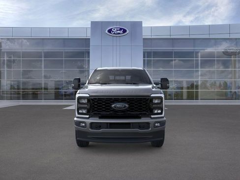 New 2026 Ford F250 Lariat w/ Black Appearance Package image 4