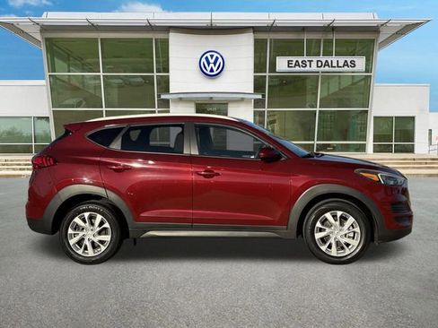 Used 2019 Hyundai Tucson Value FWD image 2