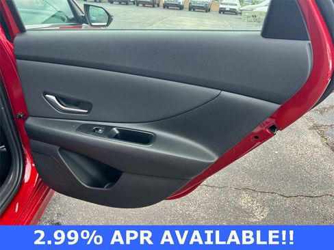 Certified 2025 Hyundai Elantra Limited image 16